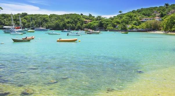 RIO CON BÚZIOS